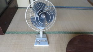 レトロな昭和の扇風機１９６０年代から１９７０年代