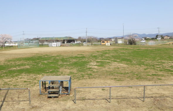 いろいろ撮影できる学校スタジオ・朝礼台・校庭