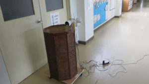 いろいろ撮影できる学校スタジオ・防犯カメラ設置・サイレン・音声録画・警報・防犯