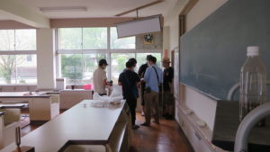 iいろいろ撮影できる学校スタジオ・メインロケハン中・連ドラ