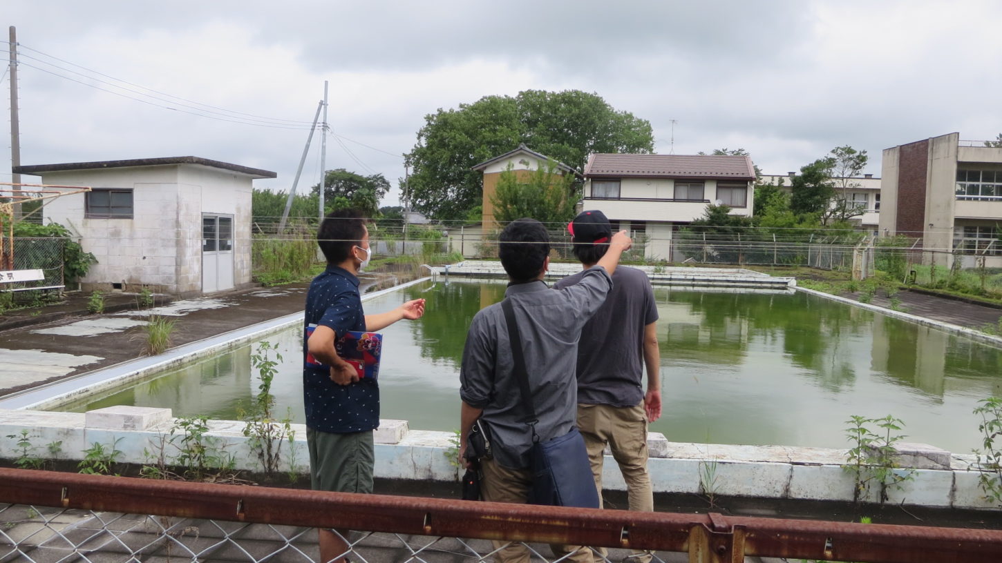学校のプール・撮影依頼・清掃シーン・