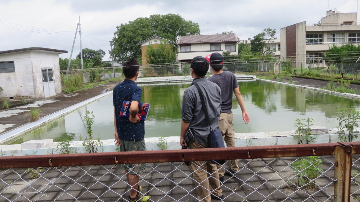 学校のプール・撮影依頼・清掃シーン・