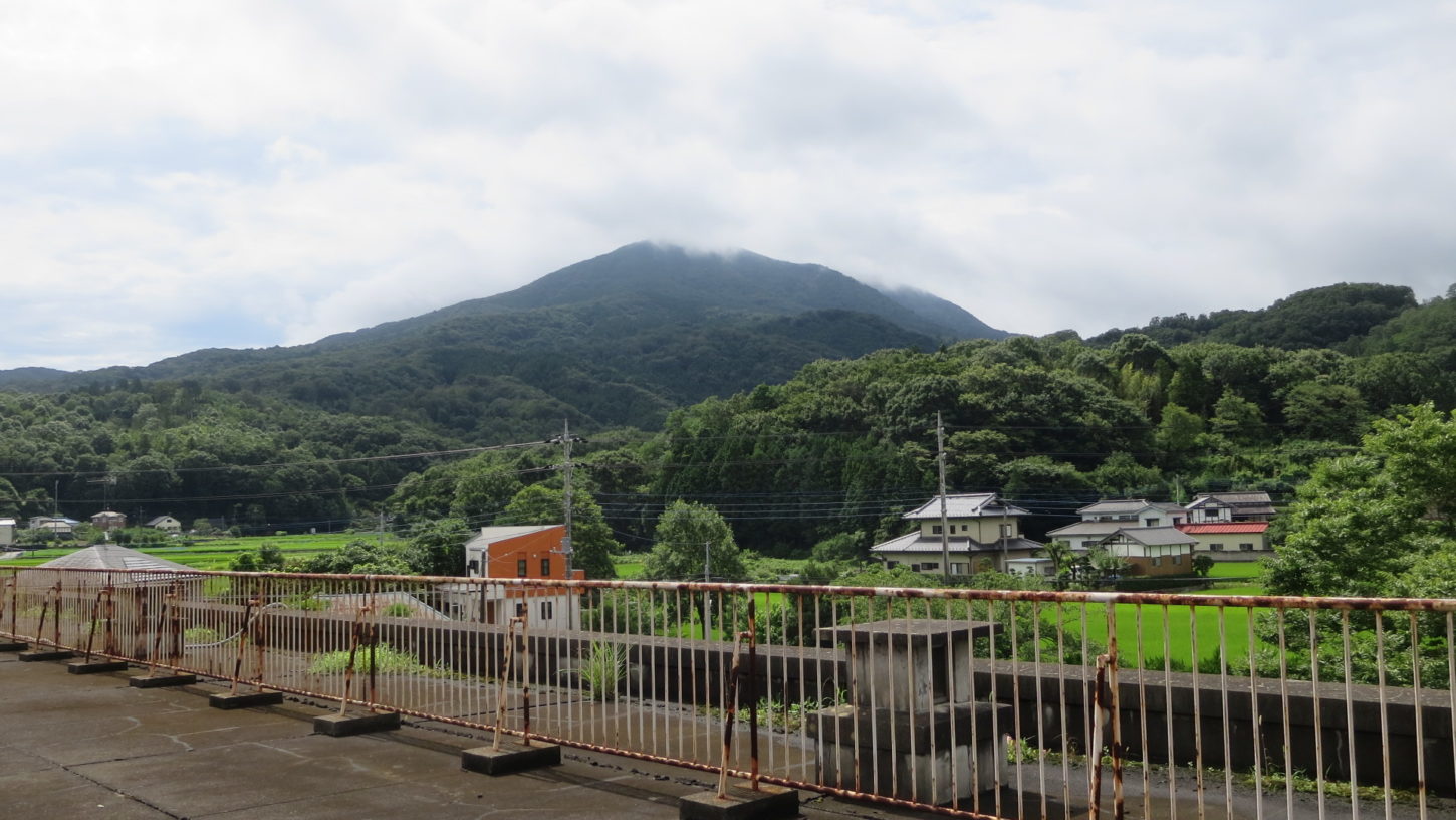 いろいろ撮影できる学校スタジオの屋上・アトリエミカミ・
