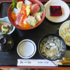 いろいろ撮影できる学校スタジオ近所の寿司割烹よし原でランチ・お弁当注文