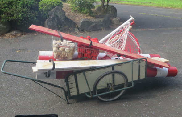 いろいろ撮影できる学校スタジオのリヤカー