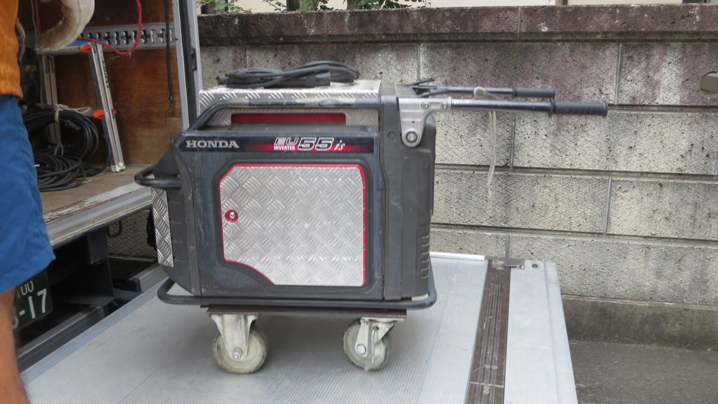 昭和でレトロなアパートスタジオ・発電機要らず・撮影専用電源設置・大容量・照明用電源