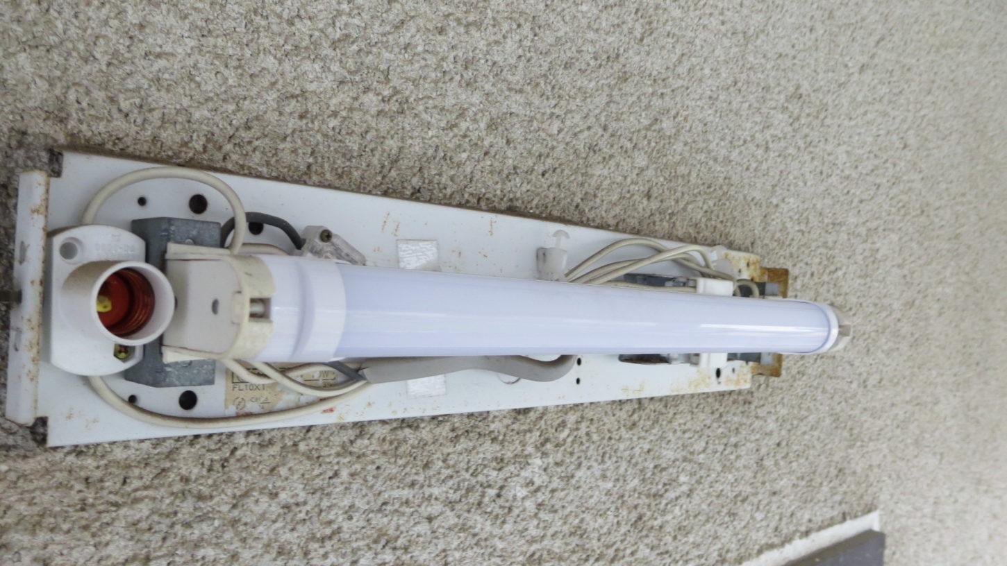アパートスタジオ・201号室・LED照明に交換・外観
