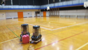 いろいろ撮影できる学校スタジオ・体育館・暖房器具・大型ストーブ・業務用ストーブ・石油ストーブ・貸出・有料