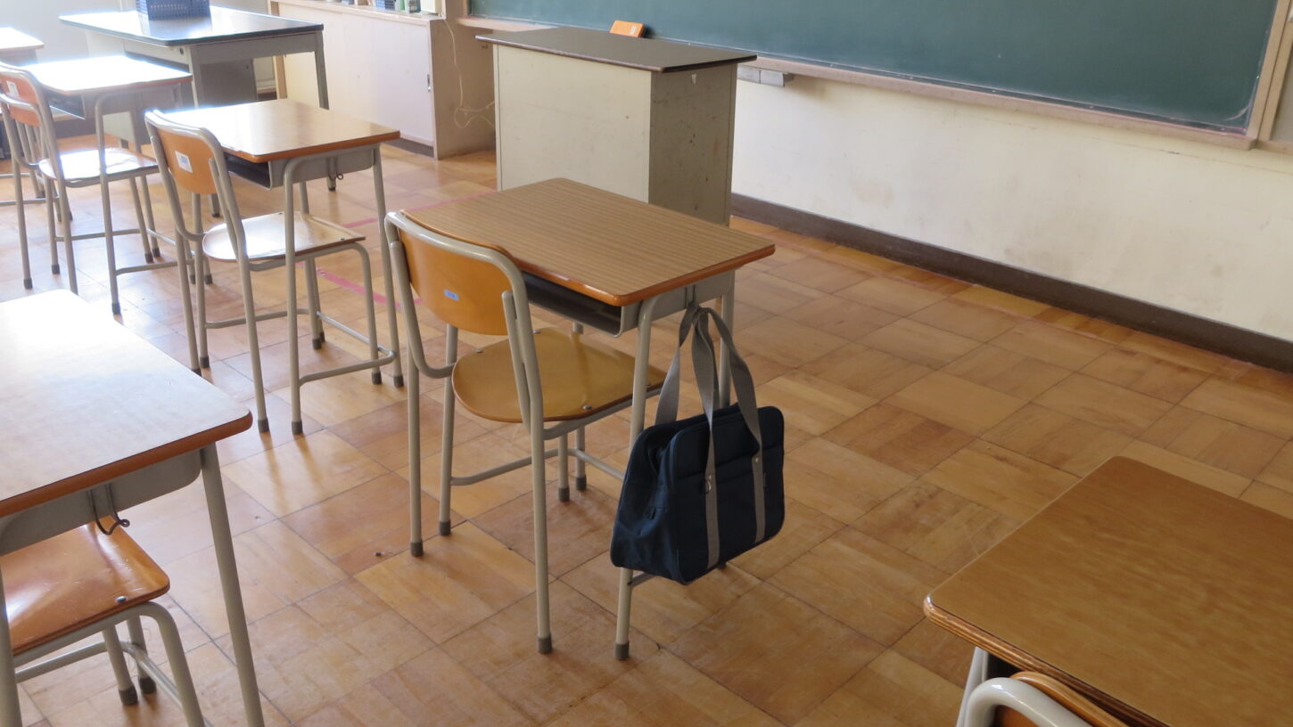 学校スタジオ・学生カバン・中学生用・高校生用・小道具・持ち道具