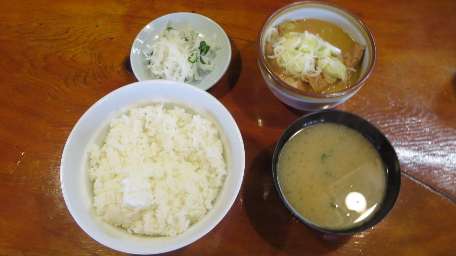 桜川市真壁町・いさみ食堂・もつ煮定食・