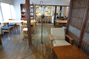 登録有形文化財橋本旅館スタジオの撮影用美術小道具・修理・分解修理・配線やり直し・アンテーク・オイルランプ調の照明