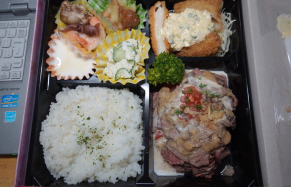 桜川市・めぐみ食堂・ロケ弁・いろいろ撮影できる学校スタジオ・