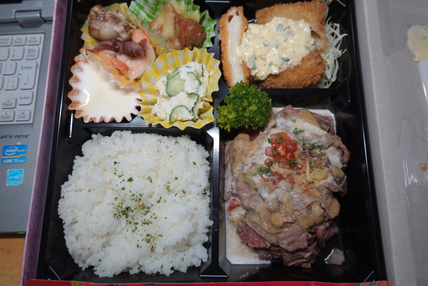 桜川市・めぐみ食堂・ロケ弁・いろいろ撮影できる学校スタジオ・