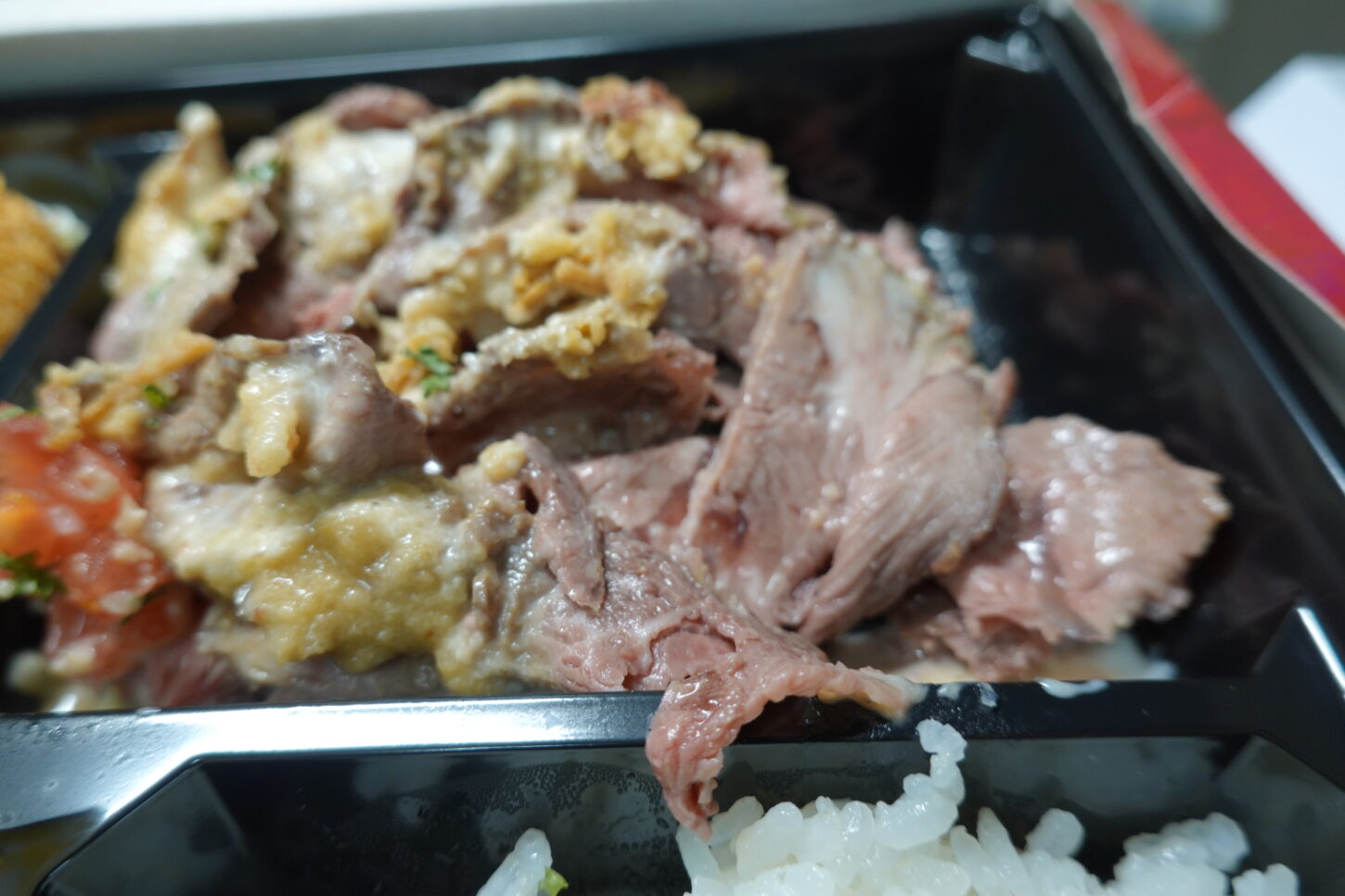 桜川市・めぐみ食堂・ロケ弁・ローストビーフ・いろいろ撮影できる学校スタジオ・