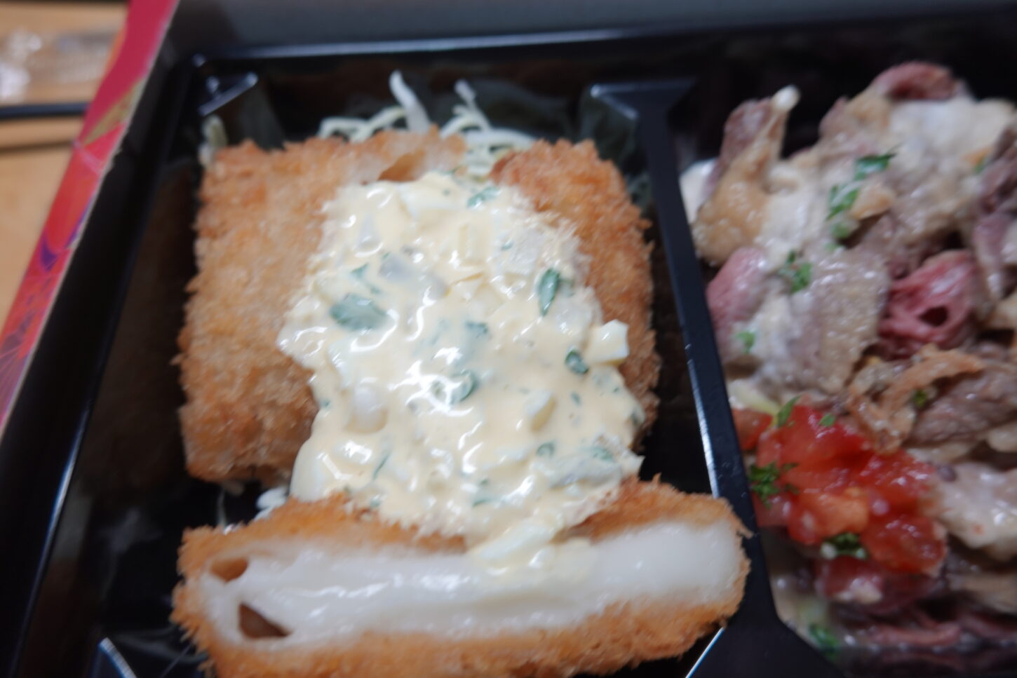 ・クリームコロッケ桜川市・めぐみ食堂・ロケ弁・カキフライ・白身魚フライ・クリームコロッケ・いろいろ撮影できる学校スタジオ・