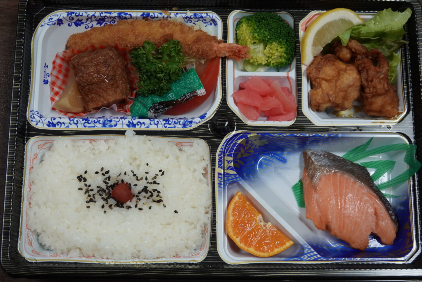 細谷鮮魚店・桜川市・ロケ弁・アトリエミカミ学校スタジオ