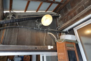登録有形文化財橋本旅館スタジオ・駐車場側・照明新設設置