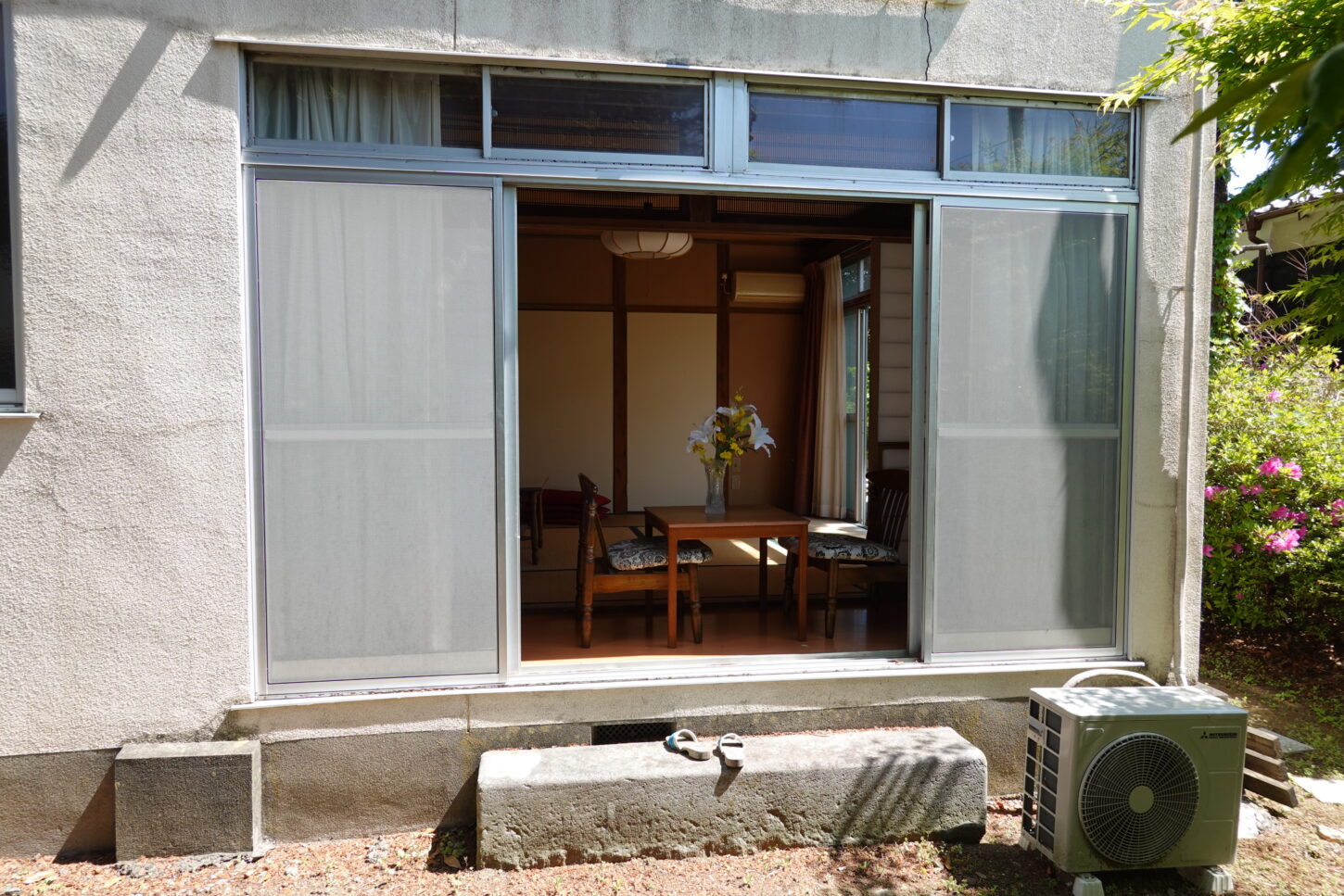 登録有形文化財橋本旅館スタジオ・新館・奥の和室・縁側