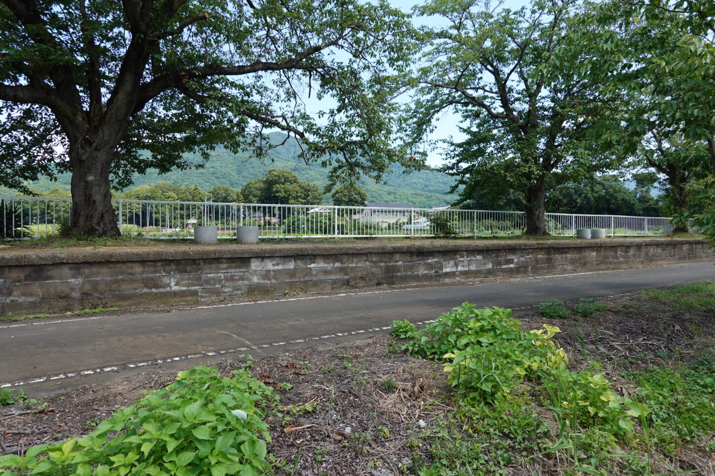 ロケ場所・ロケーションコーデネート・廃線・駅・プラットホーム・筑波鉄道の東飯田駅・アトリエミカミ