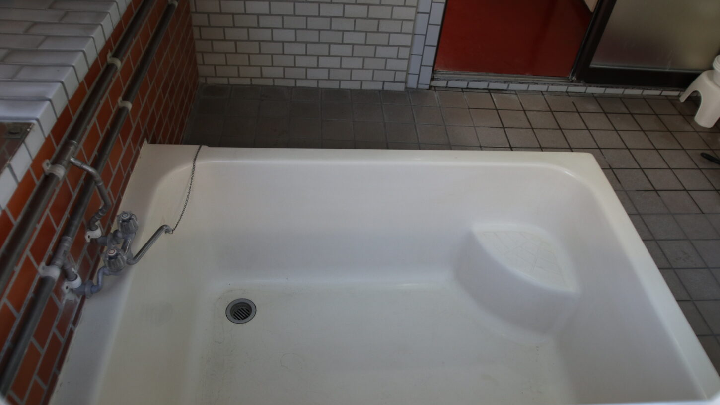 合宿所、社員寮、学生寮、昭和のビジネスホテル、共同風呂、共同浴槽、撮影場所
