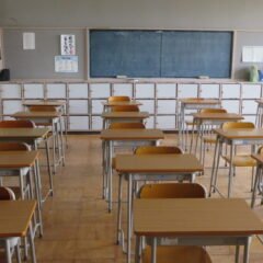 学校スタジオ・高校生教室の後ろのロッカー