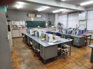 5500ケルビンのＬＥＤ型蛍光灯に交換