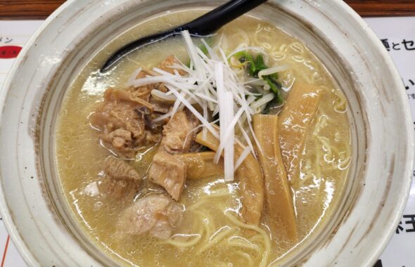 もつの屋・茨城県つくばみらい市小絹683-1・塩もつそば・昭和でレトロなアパートスタジオ・アトリエミカミ管理運営・撮影専用・撮影用電源設置・取り外し可能なパネル壁・ロケ地・ロケ場所