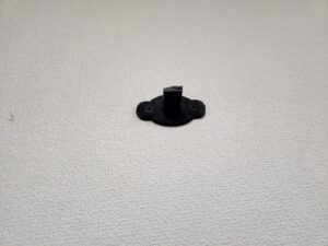 校長室の額の取付金具破損している・取り外して・新規に交換・1年ぶりに額取付・基本飾り込・小道具・高校生用教室・アトリエミカミ管理運営・ロケ地・桜川市・真壁町・ドラマ・映画・ミュージックビデオ・撮影場所・東京近郊・YouTube撮影・ロケハン・美術建て込み