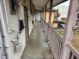 唱和でレトロなアパートスタジオ・メインロケハン・オールスタッフロケハン・撮影専用物件・アトリエミカミ管理運営・ロケ地・ロケ場所・ロケセット・撮影場所・ハウススタジオ・レンタルスタジオ・全室撮影専用・東京近郊・水海道・常総市・撮影用に改造・撮影専用電源確保・ドラマ・映画・ミュージックビデオ・バラエティー番・再現ドラマ