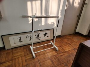 学校スタジオ・ハンガーラック・衣装部・メイク・飾りこみ例・イメージカット・ロケ地・ロケ場所・撮影場所・撮影スポット・学校庭・コスプレ撮影・ドラマ撮影・映画撮影・YouTube撮影・ハウススタジオ・レンタルスタジオ・貸しスタジオ・アトリエミカミ管理運営・東京近郊・桜川市・真壁町・スタジオ料金