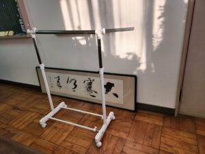 学校スタジオ・ハンガーラック・衣装部・メイク・飾りこみ例・イメージカット・ロケ地・ロケ場所・撮影場所・撮影スポット・学校庭・コスプレ撮影・ドラマ撮影・映画撮影・YouTube撮影・ハウススタジオ・レンタルスタジオ・貸しスタジオ・アトリエミカミ管理運営・東京近郊・桜川市・真壁町・スタジオ料金