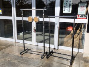学校スタジオ・備品・ハンガーラック・増設・飾り・衣装部・メイク・衣装掛け・イメージカット・ロケ地・ロケ場所・撮影場所・撮影スポット・学校庭・コスプレ撮影・ドラマ撮影・映画撮影・YouTube撮影・ハウススタジオ・レンタルスタジオ・貸しスタジオ・アトリエミカミ管理運営・東京近郊・桜川市・真壁町・スタジオ