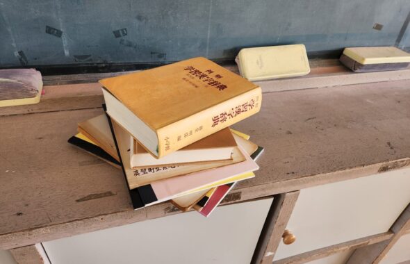 学校スタジオ・教室・小道具の移動・本の移動・図書室・本の補充・無くなる‣原因・外廊下・ベランダ・照明設置・カメラポジ・部室・飾り例・ロッカールーム・バスケ部・剣道部・テニス部・サッカー部・テニス部・柔道部・バレー部・卓球部・撮影ポイント・イメージカット・ロケ地・ロケ場所・撮影場所・撮影スポット・学校庭・コスプレ撮影・ドラマ撮影・映画撮影・YouTube撮影・ハウススタジオ・レンタルスタジオ・貸しスタジオ・アトリエミカミ管理運営・東京近郊・桜川市・真壁町・スタジオ・CM撮影