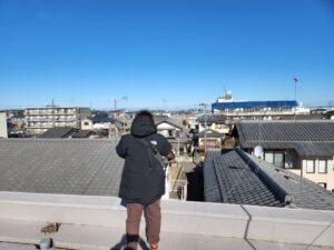 アパートスタジオ・ロケハン中・映画撮影・アトリエミカミ管理運営・撮影場所・ハウススタジオ・昭和でレトロなアパートスタジオ・出入り階段も俯瞰で撮影・ドラマ・映画・再現ドラマ・撮影ポイント・撮影専用物件・常総市・水海道・東京近郊・東京駅から50分・駅歩5分