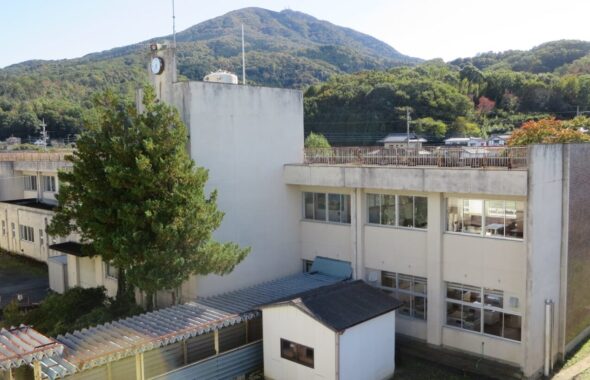 学校スタジオ・北校舎屋上から・撮影ポイント・イメージカット・ロケ地・ロケ場所・撮影場所・撮影スポット・学校庭・コスプレ撮影・ドラマ撮影・映画撮影・YouTube撮影・ハウススタジオ・レンタルスタジオ・貸しスタジオ・アトリエミカミ管理運営・東京近郊・桜川市・真壁町・スタジオ料金