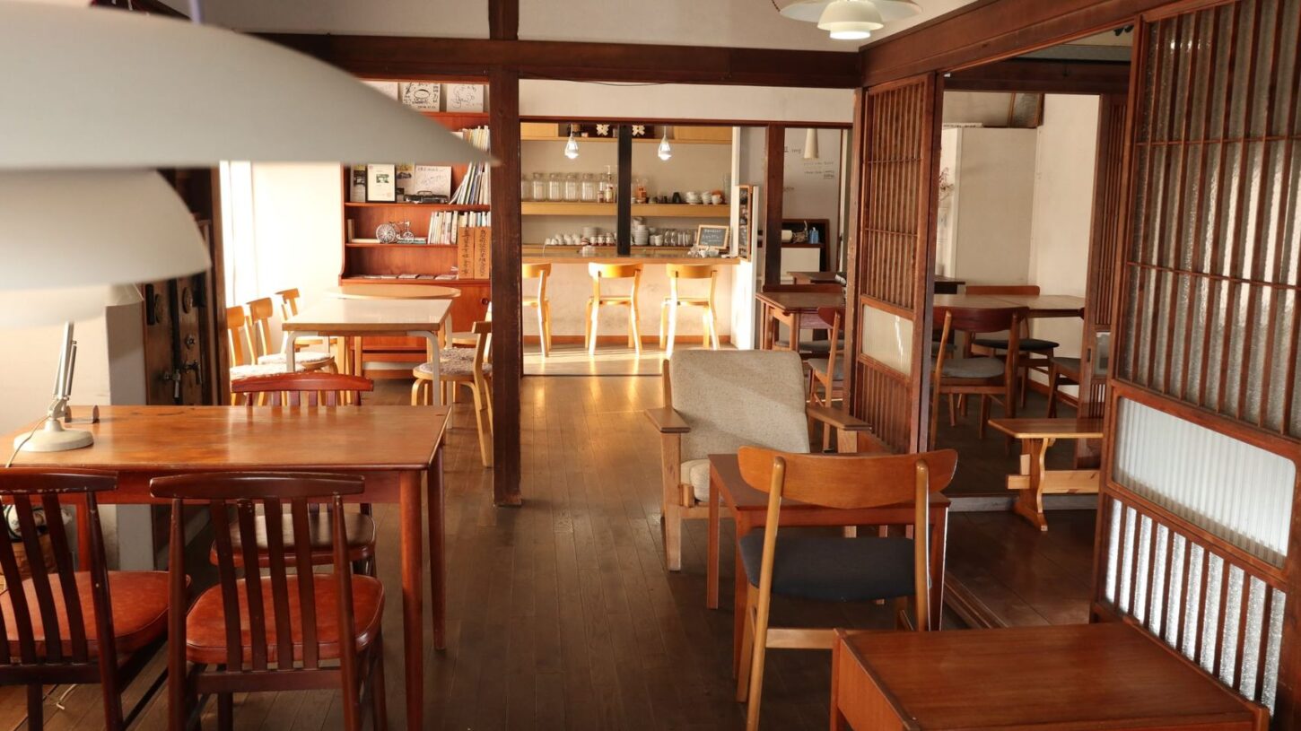 橋本珈琲スタジオ・登録有形文化財橋本旅館スタジオ・グットデザイン賞受賞・おしゃれなカフェ・オシャレな喫茶店・アトリエミカミが管理運営・撮影場所・ロケ地・ロケ場所・ドラマ撮影・映画撮影・ミュージックビデオ撮影・YouTube撮影・再現ドラマ撮影・東京近郊・撮影専用物件・ハウススタジオ