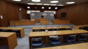裁判所に観える議場・会議室・撮影・ロケ地・アトリエミカミがロケーションコーデネートしてます・ドラマ・映画・ミュージックビデオ・ロケ場所