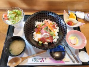 茨城県桜川市真壁町・松の鮨・ランチ・昼飯・アトリエミカミ・撮影・学校スタジオ・登録有形文化財橋本旅館スタジオ・東京近郊・映画撮影・ドラマ撮影・再現ドラマ撮影・ミュージックビデオ撮影・YouTube撮影・