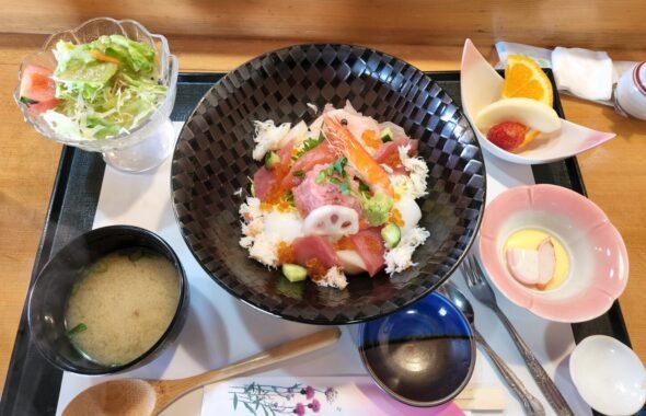 茨城県桜川市真壁町・松の鮨・ランチ・昼飯・アトリエミカミ・撮影・学校スタジオ・登録有形文化財橋本旅館スタジオ・東京近郊・映画撮影・ドラマ撮影・再現ドラマ撮影・ミュージックビデオ撮影・YouTube撮影・
