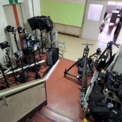 学校スタジオ・撮影機材・再現ドラマチーム・ミュージックビデオ撮影・現場・学校スタジオ・アトリエミカミ管理運営・ハウススタジオ・ロケ地。ロケ場所・ドラマ撮影・映画撮影・YouTube撮影・コスプレ撮影・再現ドラマ撮影・ロケ現場・撮影現場・東京近郊・東京・撮影場所・貸しスタジオ・レンタルスタジオ・学校の撮影場所・