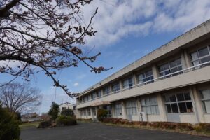 桜・学校スタジオ桜開花・学校スタジオ・ℝ4年３月28日・美術建て込み・メインロケハン・オールスタッフロケハン・アトリエミカミ管理運営・ロケ地・東京近郊・撮影場所・ドラマ撮影・ミュージックビデオ撮影・YouTube撮影・映画撮影・再現ドラマ撮影・コスプレ撮影・撮影会・撮影現場・桜川市・真壁町・東京・関東・東京近