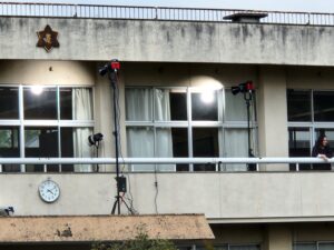 教室・外から照明・学校スタジオ・アトリエミカミ管理運営・ロケ地・東京近郊・撮影場所・ドラマ撮影・ミュージックビデオ撮影・YouTube撮影・映画撮影・再現ドラマ撮影・コスプレ撮影・撮影会・撮影現場・桜川市・真壁町・東京・関東・東京