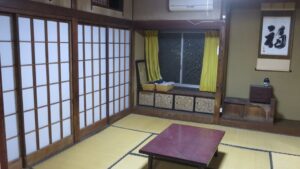 メンテナンス・障子張り替え・橋本旅館スタジオ・グットデザイン賞・登録有形文化財橋本旅館スタジオ・古民家カフェ・登録有形文化財・アトリエミカミ・管理運営・ドラマ撮影・映画撮影・再現ドラマ撮影・YouTube撮影・ミュージックビデオ撮影・CM撮影・ロケ地・ロケ現場・撮影場所・ハウススタジオ・レンタルスタジオ・貸しスタジオ・東京・東京近郊・桜川市・真壁町