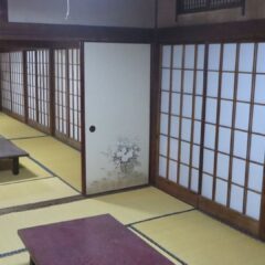 メンテナンス・障子張り替え・橋本旅館スタジオ・グットデザイン賞・登録有形文化財橋本旅館スタジオ・古民家カフェ・登録有形文化財・アトリエミカミ・管理運営・ドラマ撮影・映画撮影・再現ドラマ撮影・YouTube撮影・ミュージックビデオ撮影・CM撮影・ロケ地・ロケ現場・撮影場所・ハウススタジオ・レンタルスタジオ・貸しスタジオ・東京・東京近郊・桜川市・真壁町