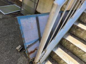 元ビジネスホテルスタジオ・大型戸建スタジオ・昭和でレトロなアパートスタジオ・駐車スペース・駐車場・美術トラック・美トラ・マイクロバス・搬入スペース・搬出スペース・美術小道具投入・メインロケハン・オールスタッフロケハン・撮影専用物件・アトリエミカミ管理運営・ロケ地・ロケ場所・ロケセット・撮影場所・ハウススタジオ・レンタルスタジオ・全室撮影専用・東京近郊・水海道・常総市・撮影用に改造・撮影専用電源確保・ドラマ・映画・ミュージックビデオ・バラエティー番・再現ドラマ・照明・警察の僚・学生寮・社員寮・合宿所設定