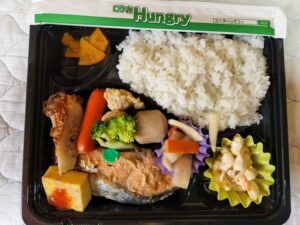 アパートスタジオ・ロケ弁・アパート・撮影専用・改造・撮影用電源・撮影専用物件・パネル壁・メインロケハン・オールスタッフロケハン・連続ドラマ・映画撮影・アトリエミカミ管理運営・撮影場所・ハウススタジオ・昭和でレトロなアパートスタジオ・撮影専用物件・出入り階段も俯瞰で撮影・ドラマ・映画・再現ドラマ・撮影ポイント・ロケ地・ロケ場所・常総市・水海道・東京近郊・東京駅から50分・駅歩5分