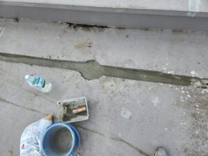 雨漏り修理・結果は・・・元ビジネスホテルスタジオ・大型戸建スタジオ・昭和でレトロなアパートスタジオ・駐車スペース・駐車場・美術トラック・美トラ・マイクロバス・搬入スペース・搬出スペース・美術小道具投入・メインロケハン・オールスタッフロケハン・撮影専用物件・アトリエミカミ管理運営・ロケ地・ロケ場所・ロケセット・撮影場所・ハウススタジオ・レンタルスタジオ・全室撮影専用・東京近郊・水海道・常総市・撮影用に改造・撮影専用電源確保・ドラマ・映画・ミュージックビデオ・バラエティー番・再現ドラマ・照明・警察の僚・学生寮・社員寮・合宿所設定
