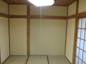 アパートスタジオ・取り外しができるパネル壁・撮影専用物件・アパートスタジオ・アパート・改造・撮影用電源・パネル壁・メインロケハン・オールスタッフロケハン・連続ドラマ・映画撮影・アトリエミカミ管理運営・撮影場所・ハウススタジオ・昭和でレトロなアパートスタジオ・撮影専用物件・出入り階段も俯瞰で撮影・ドラマ・映画・再現ドラマ・撮影ポイント・ロケ地・ロケ場所・常総市・水海道・東京近郊・東京駅から50分・駅歩5分