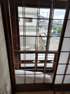 障子メンテナンンス・登録有形文化財橋本旅館スタジオ・張替・グットデザイン賞・登録有形文化財橋本旅館スタジオ・古民家カフェ・登録有形文化財・アトリエミカミ・管理運営・ドラマ撮影・映画撮影・再現ドラマ撮影・YouTube撮影・ミュージックビデオ撮影・CM撮影・ロケ地・ロケ現場・撮影場所・ハウススタジオ・レンタルスタジオ・貸しスタジオ・東京・東京近郊・桜川市・真壁町・撮影準備・