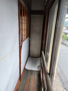 障子メンテナンンス・登録有形文化財橋本旅館スタジオ・張替・グットデザイン賞・登録有形文化財橋本旅館スタジオ・古民家カフェ・登録有形文化財・アトリエミカミ・管理運営・ドラマ撮影・映画撮影・再現ドラマ撮影・YouTube撮影・ミュージックビデオ撮影・CM撮影・ロケ地・ロケ現場・撮影場所・ハウススタジオ・レンタルスタジオ・貸しスタジオ・東京・東京近郊・桜川市・真壁町・撮影準備・